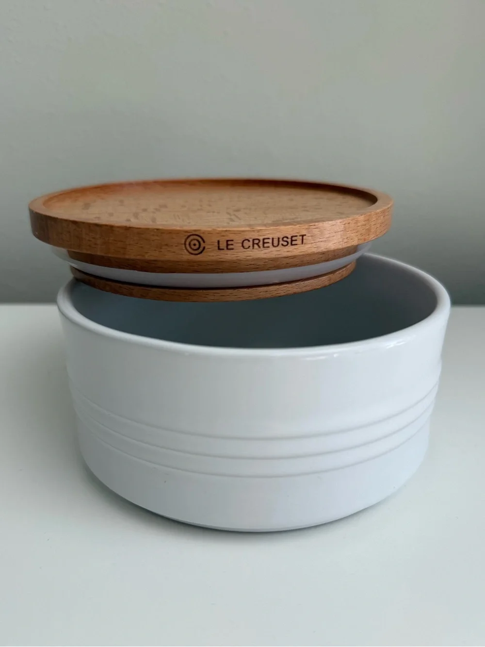 Le Creuset Stoneware Jar Storage Canister with Lid White 23oz 14cm